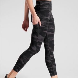 Athleta pocket leggings in camp